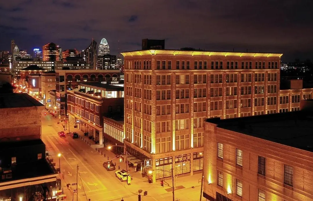 Hotel Covington Cincinnati Riverfront-1
