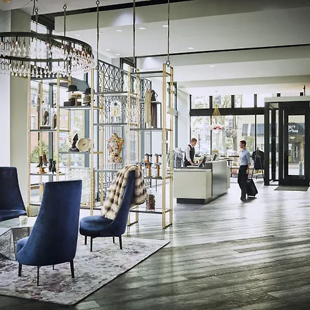 Hotel Covington Cincinnati Riverfront-3